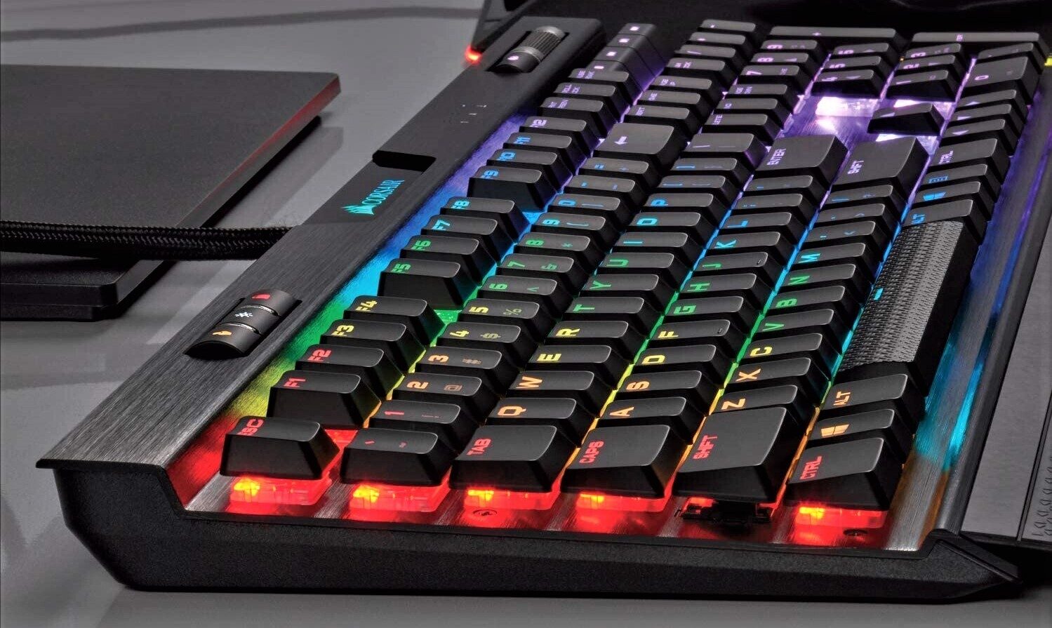 low profile mechanical keyboard- Corsair K70 Low Profile keyboard
